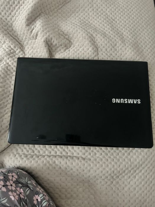 Samsung ноутбук.Компьютер