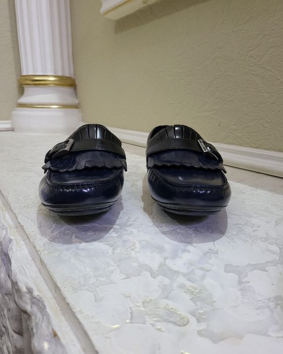 Продам мужскую обувь Prada