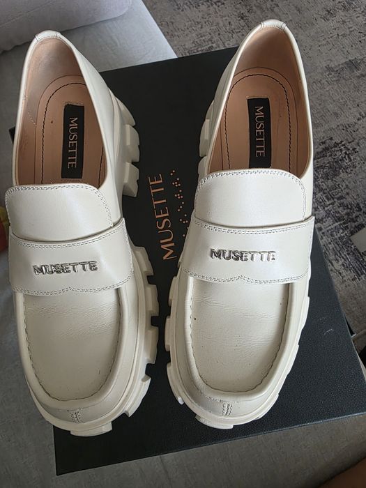 Обувки Musette 38 номер, New Balance също 38 номер