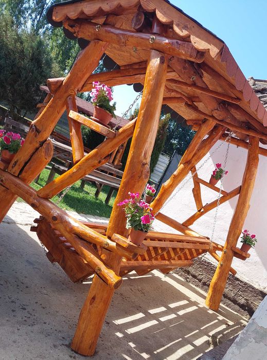 -Leagăn rustic din lemn masiv de vanzare