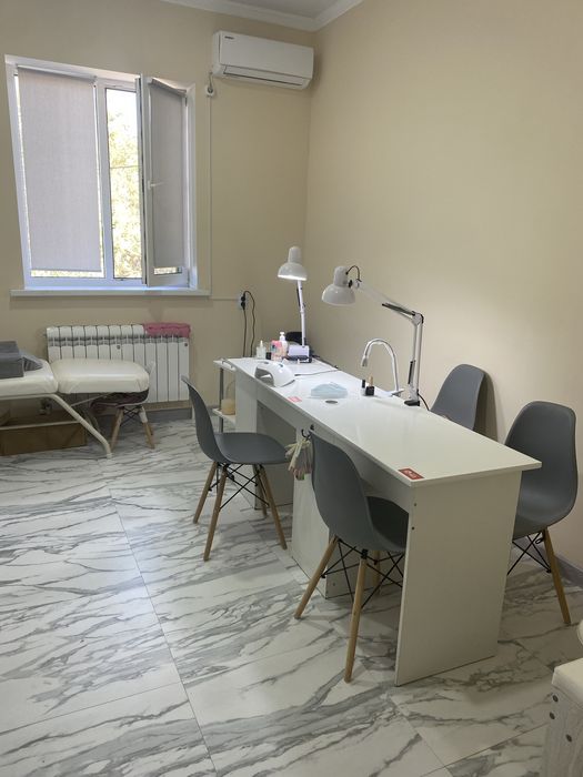 Продам двойной маникюрный стол