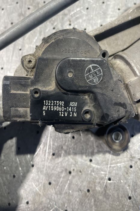 Ansamblu stergatoare parbriz volan pe stanga 13227392 Opel Insignia A