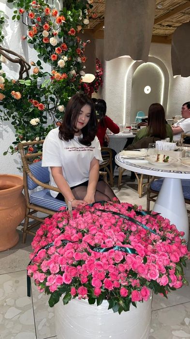 Свежые цветы продается! .