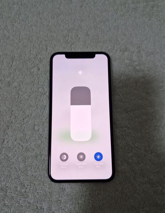 Iphone 11pro xolati ideal