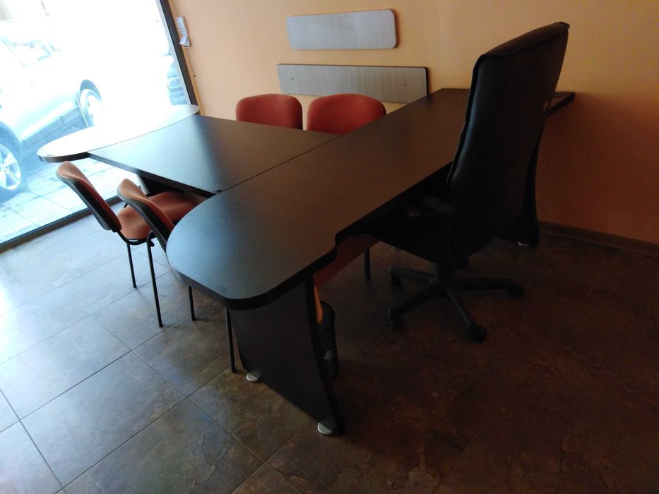 Дава се под наем Офис в Пловдив, Център - 45 кв.м за 244.8 € - Снимка #1