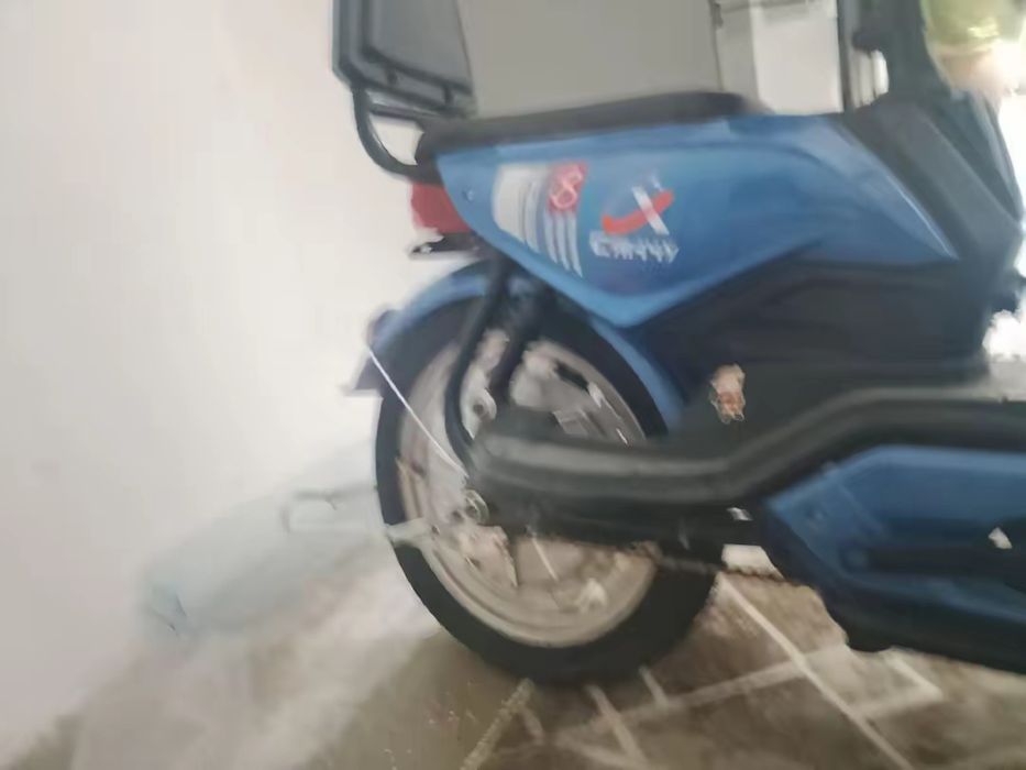 Скутер сатылады.