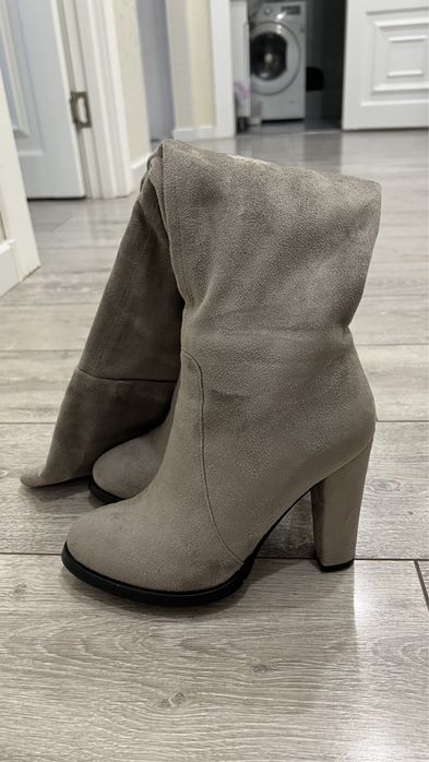 Сапоги 15 000 тг