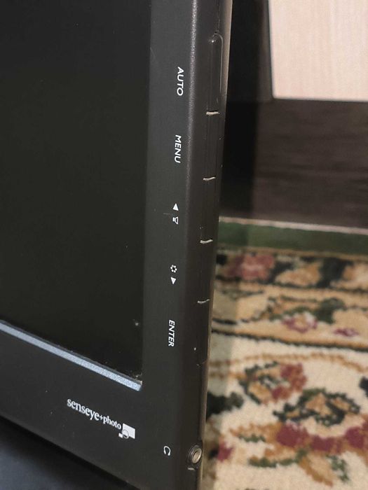 Монитор BenQ                       .