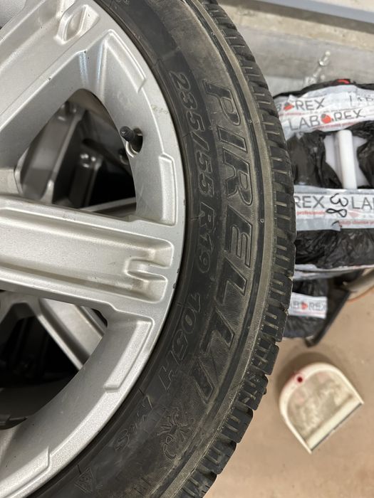 Jante Aliaj + Cauciucuri de iarna 235/55/19 Range Rover Evogue