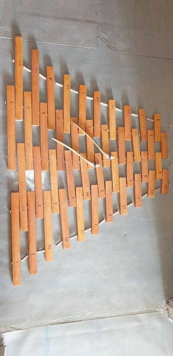 Продается Ксилофон деревянный, трехoктавный