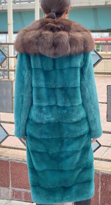 Продам норковую шубу