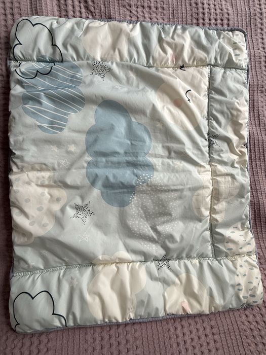 Продам матрас на пеленальный столик