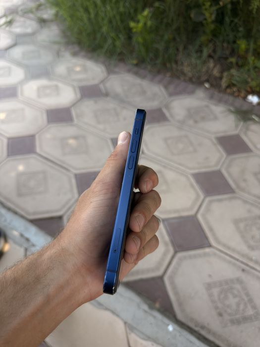 Iphone 12 в отличном состоянии