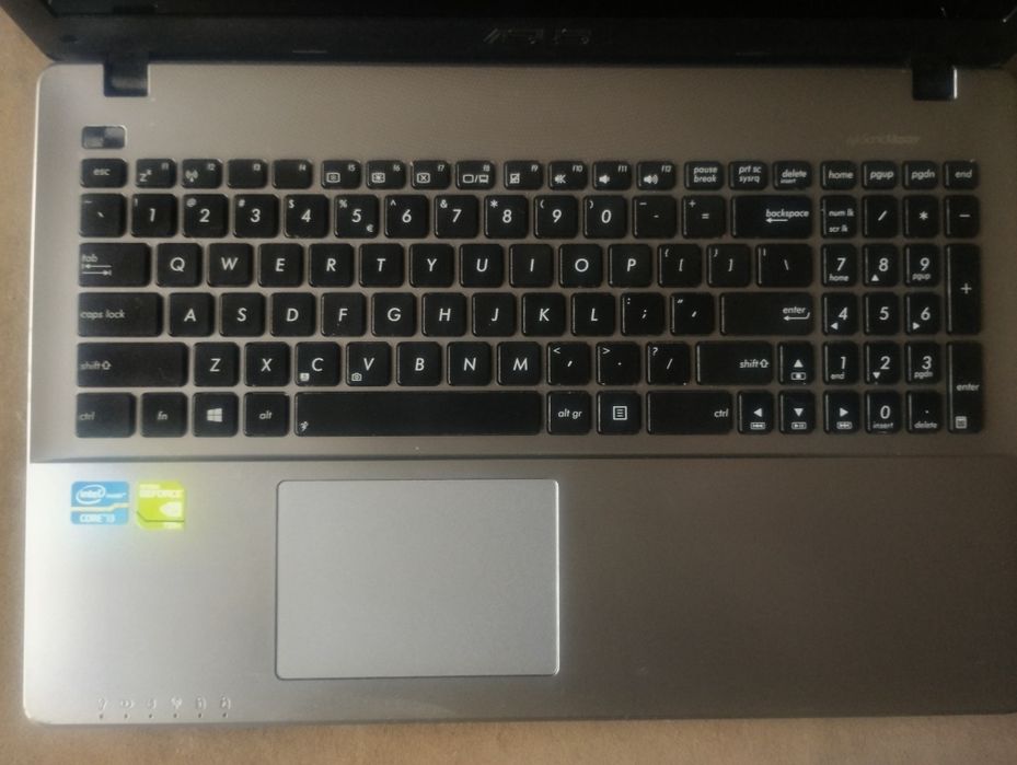 Leptop Asus x550