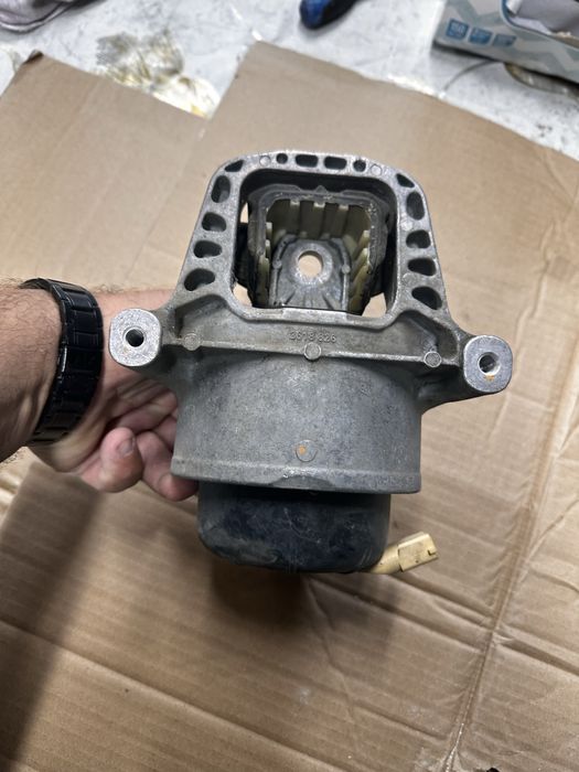 Suport motor audi a4.b9.a 5.b9.cod:8w0199372.cq.