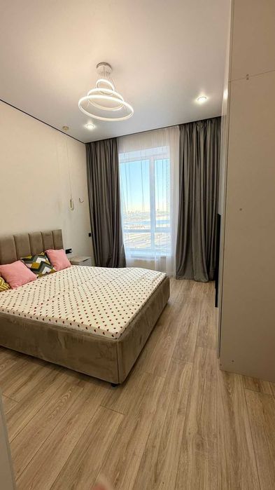 2 ком.кв. 38 кв.м  Айтматова, 79