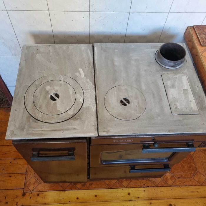 Готварска печка на твърдо гориво ПЛАМЪК