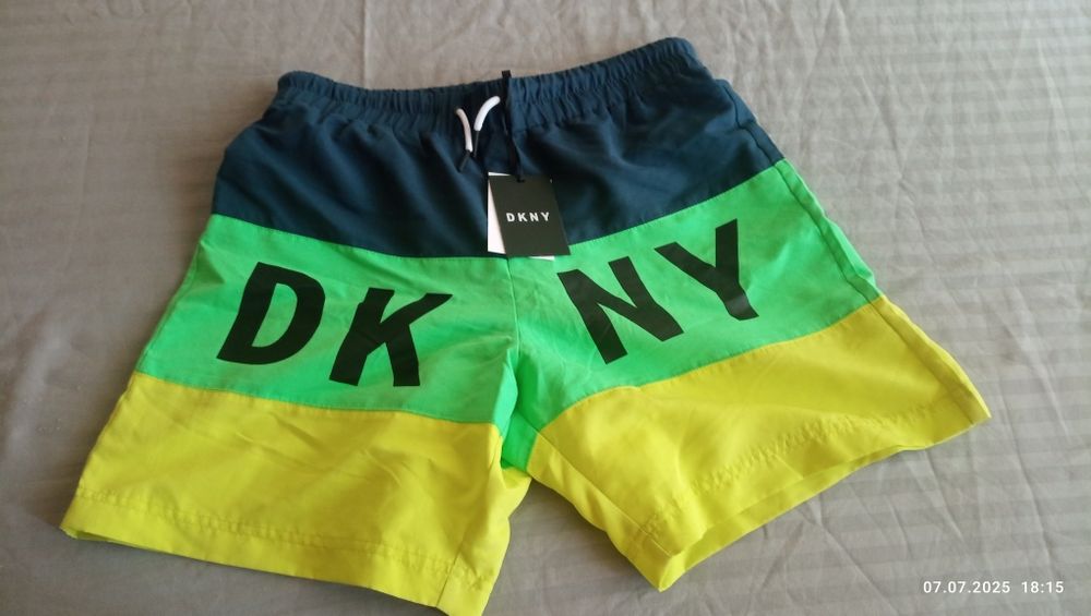 Оригинални мъжки шорти Donna Karen, размер xs, чисто нови с етикет