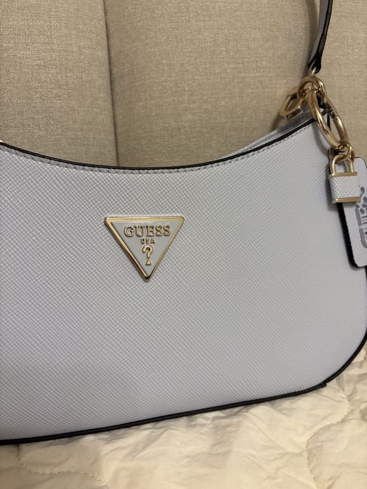 Дамска чанта Guess