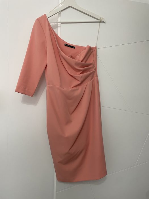 Vand rochie Poema cu umarul gol