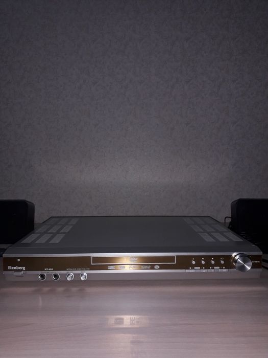 усилител с колонками