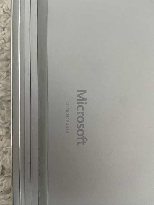 Microsoft surface book 2