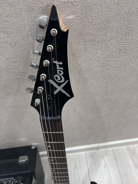 Электро гитара Cort X1