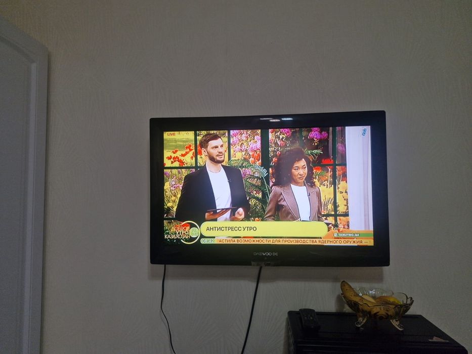 продам телевизор