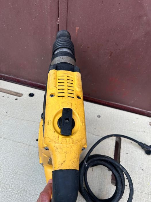 Ciocan rotopercutor Dewalt D25501
