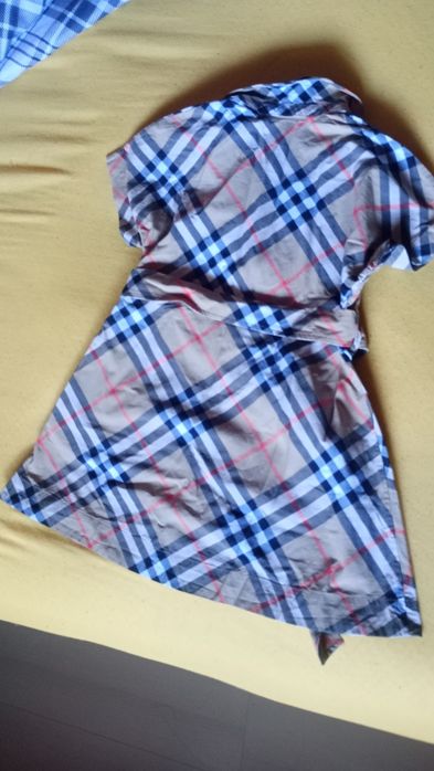 Детска рокля Burberry без забележки