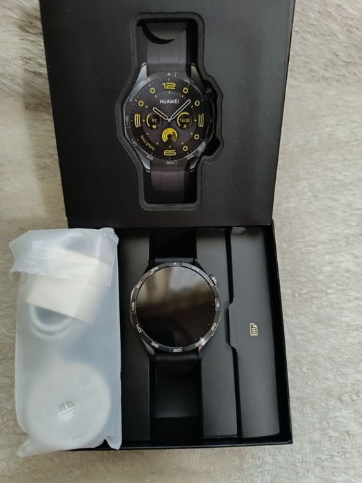 Смарт часовник huawei watch GT4