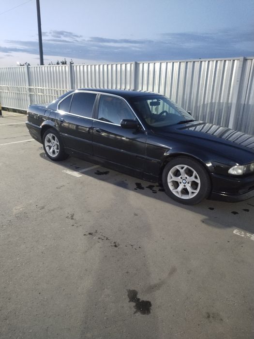 Продам БМВ 728 i