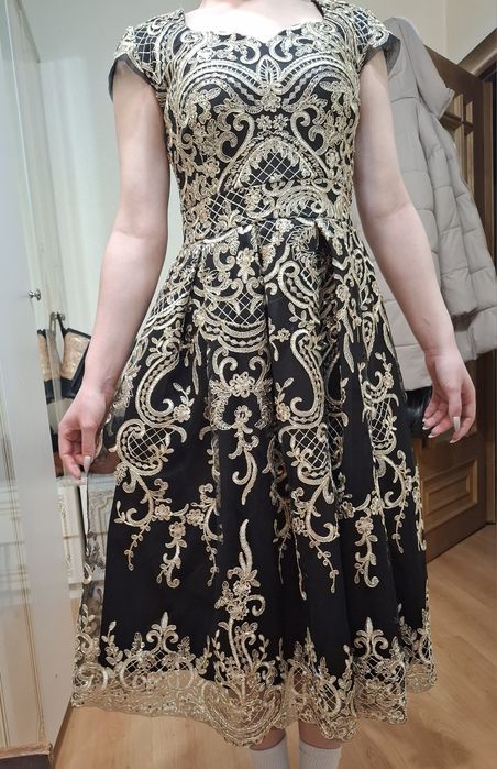 Шикарное платье размер S подойдёт на M