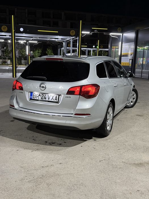 OPEL Astra 2013 — imagine 2