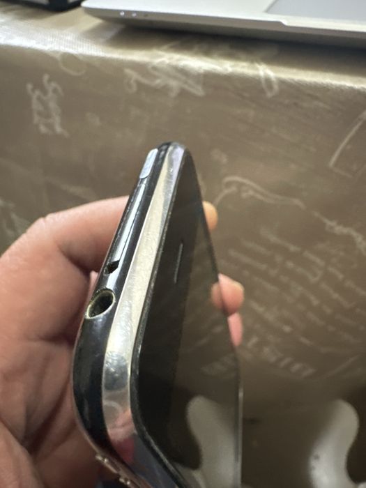 iphne 3 gs ,8 gb liber retea