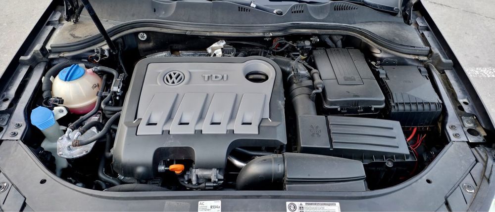 VW Passat B7 2.0 TDI / DSG 2 / Highline / DPF ACTIV Inmatriculat.