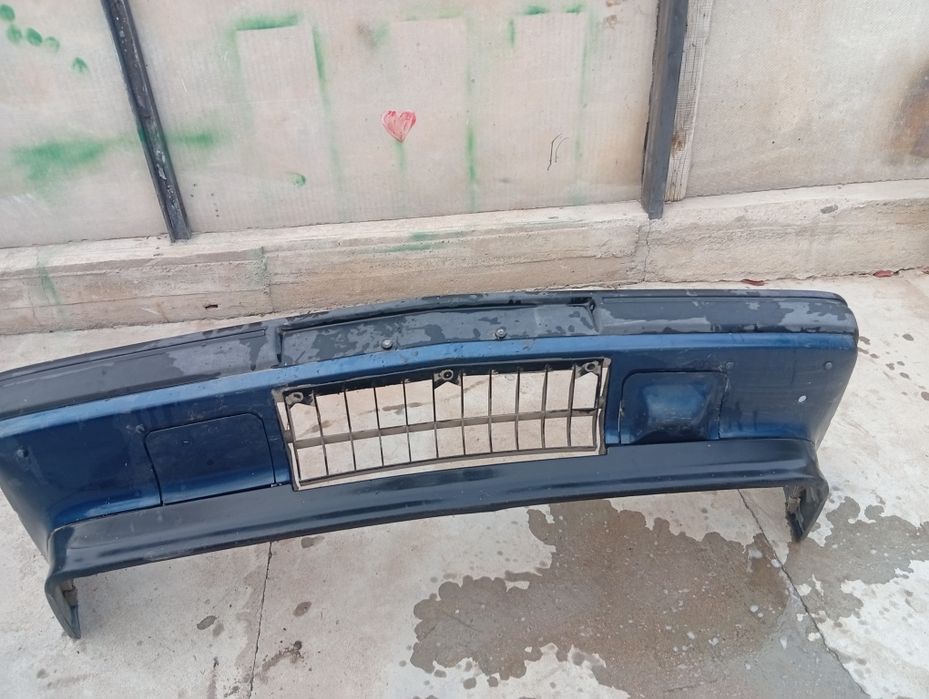 Бампер передний Вольво 940