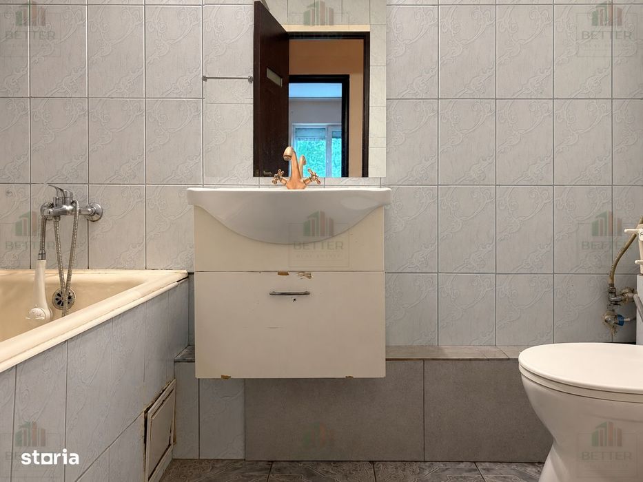 Apartament 2 camere de renovat, zona Titan – aproape de metrou