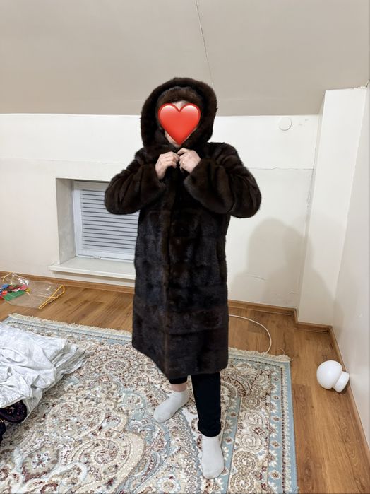 Продам норковую шубу