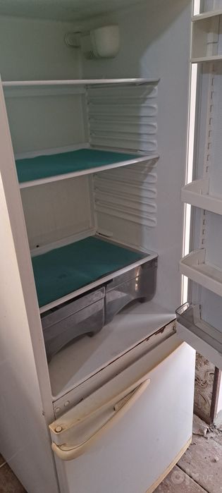 Продаю холодильник