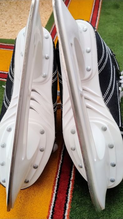 Коньки. Размер 44.