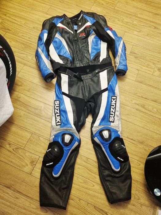 Costum moto suzuki piele 2 piese