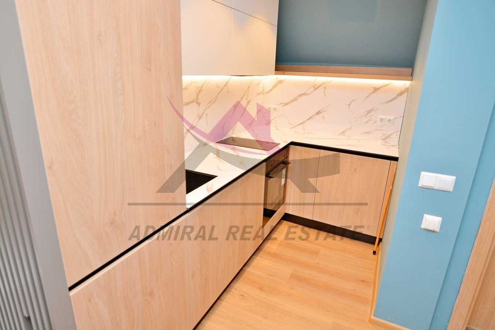 Дава се под наем Тристаен апартамент в Варна, Левски - 80 кв.м за 800 € - Снимка #2