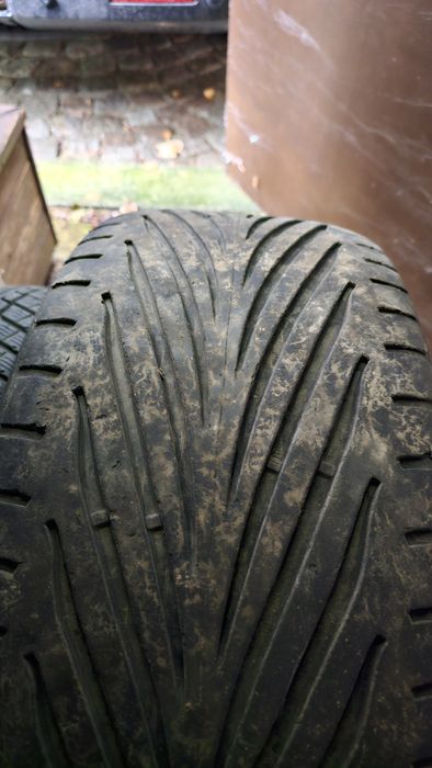Продавам 2 бр. летни гуми Goodyear Eagle F1 GS-D3 275/45zr20