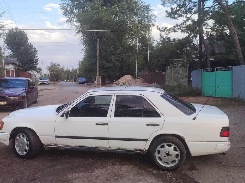 Mercedes-Benz 260