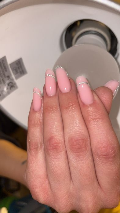 Unghii cu gel Cosmina