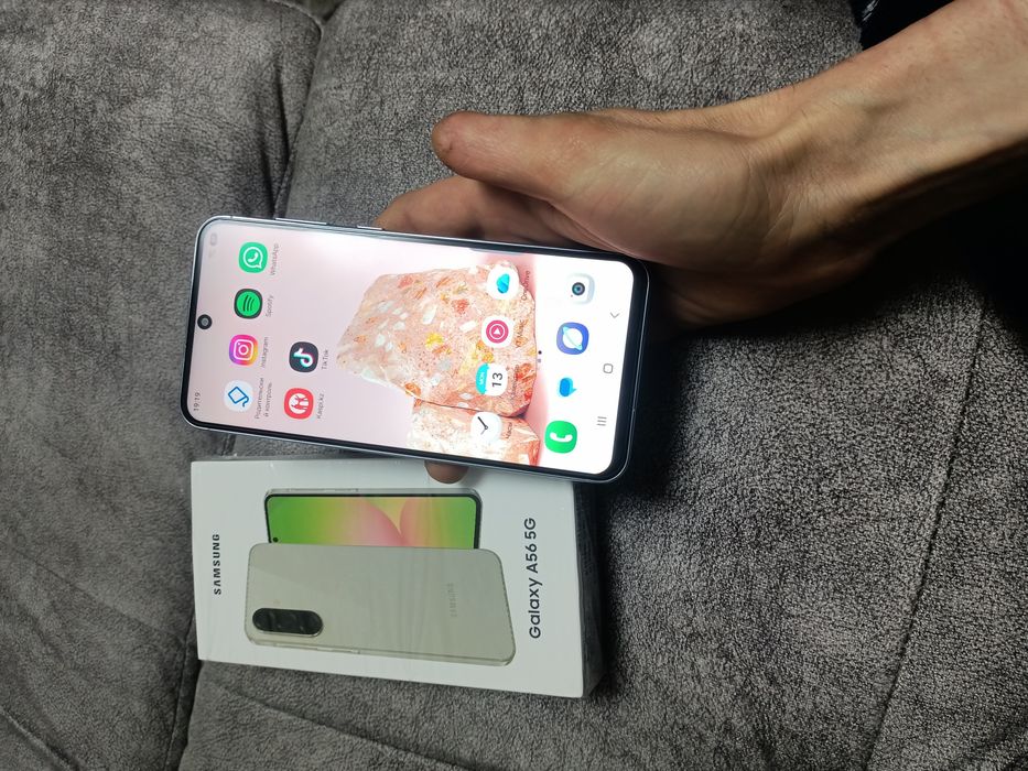 Самсунг Галакси а 56