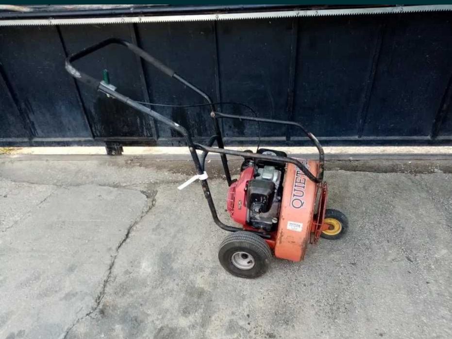 Бензинова духалха прахосмукачка мощен 5 коня 4такта мотор