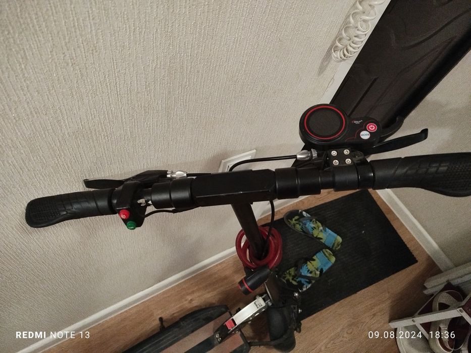 Продам электросамокат SEULAP срочно