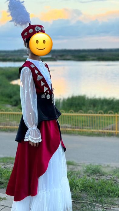 Продам национальные костюмы